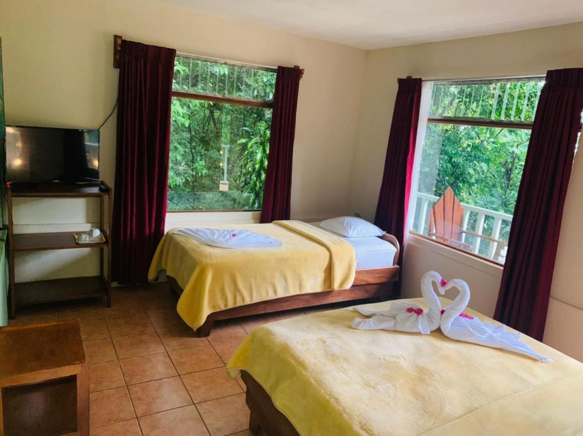 Hotel Quetzal Inn Monteverde ภายนอก รูปภาพ