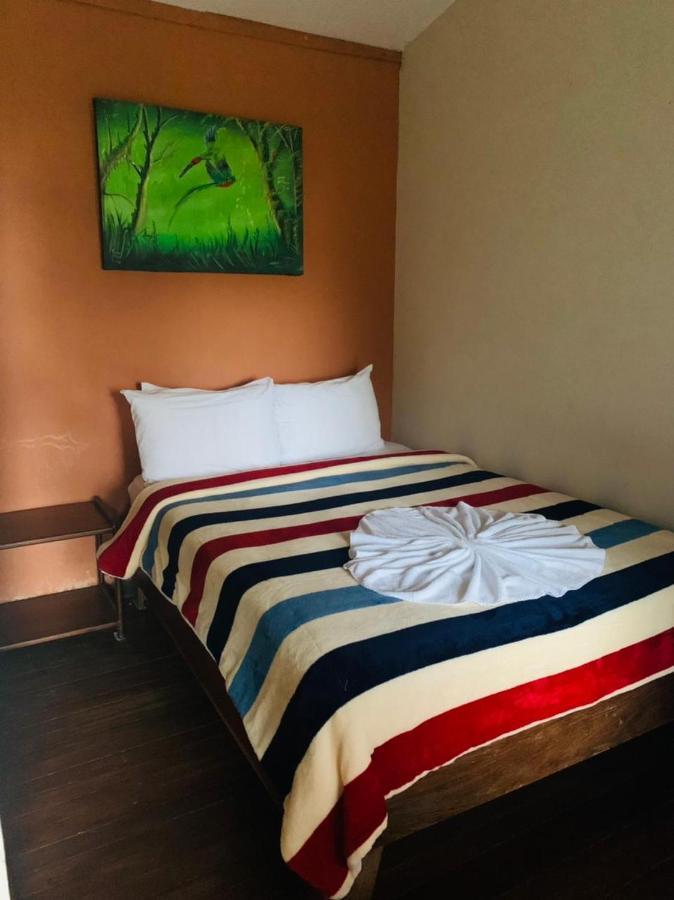 Hotel Quetzal Inn Monteverde ภายนอก รูปภาพ