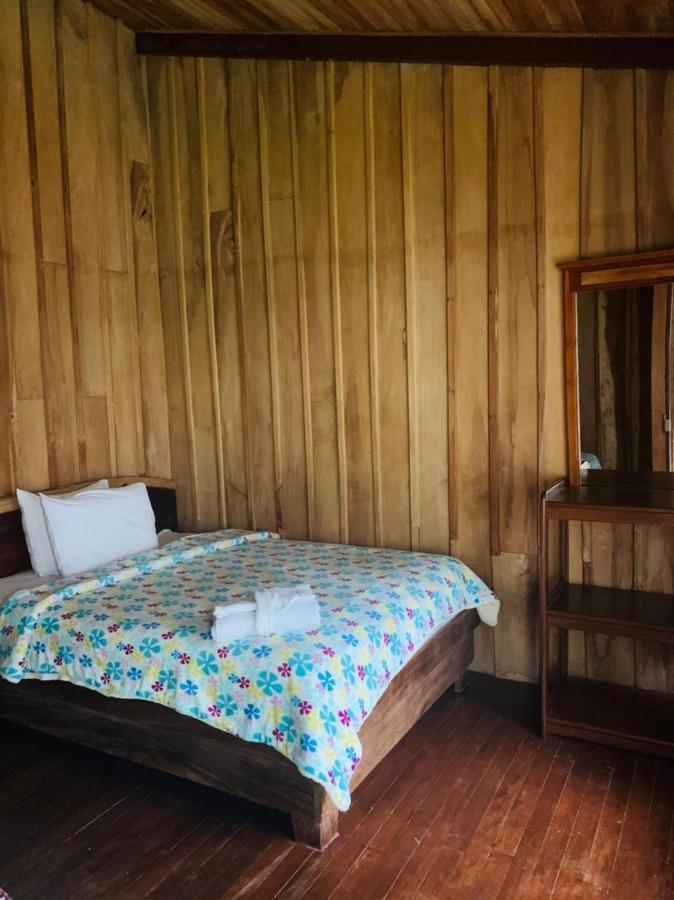 Hotel Quetzal Inn Monteverde ภายนอก รูปภาพ