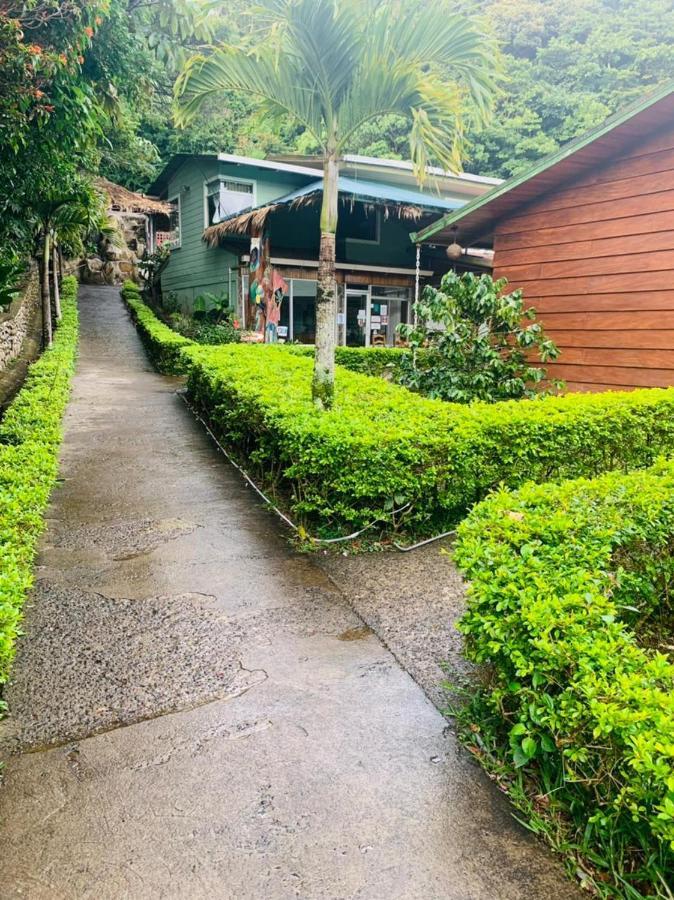 Hotel Quetzal Inn Monteverde ภายนอก รูปภาพ
