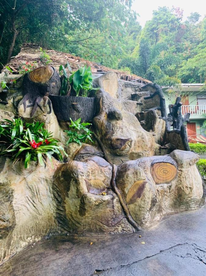 Hotel Quetzal Inn Monteverde ภายนอก รูปภาพ