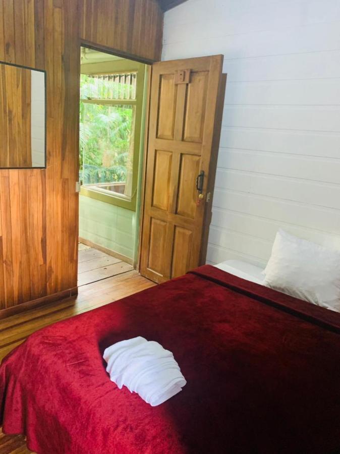Hotel Quetzal Inn Monteverde ภายนอก รูปภาพ