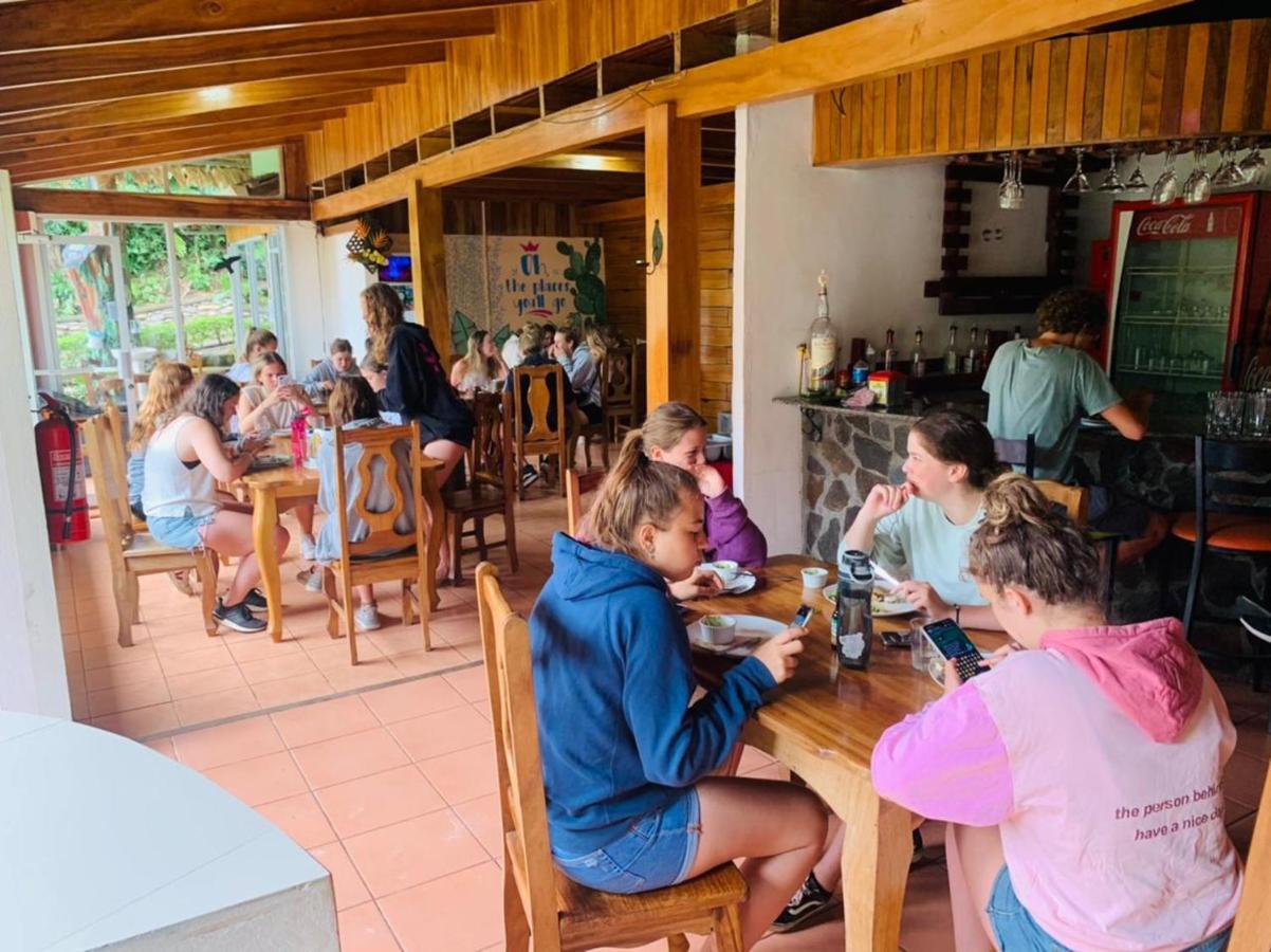 Hotel Quetzal Inn Monteverde ภายนอก รูปภาพ