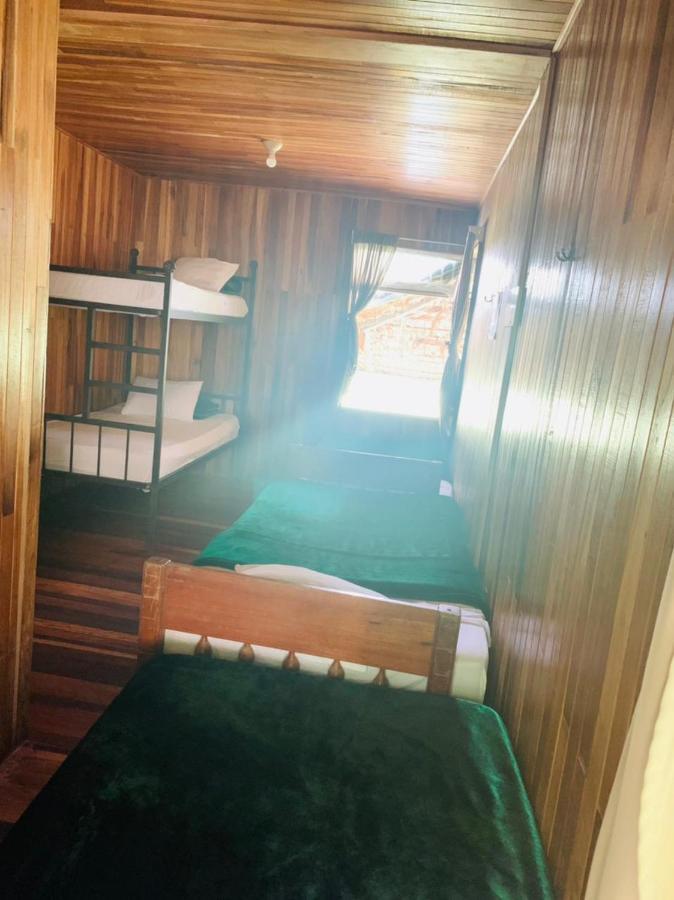 Hotel Quetzal Inn Monteverde ภายนอก รูปภาพ